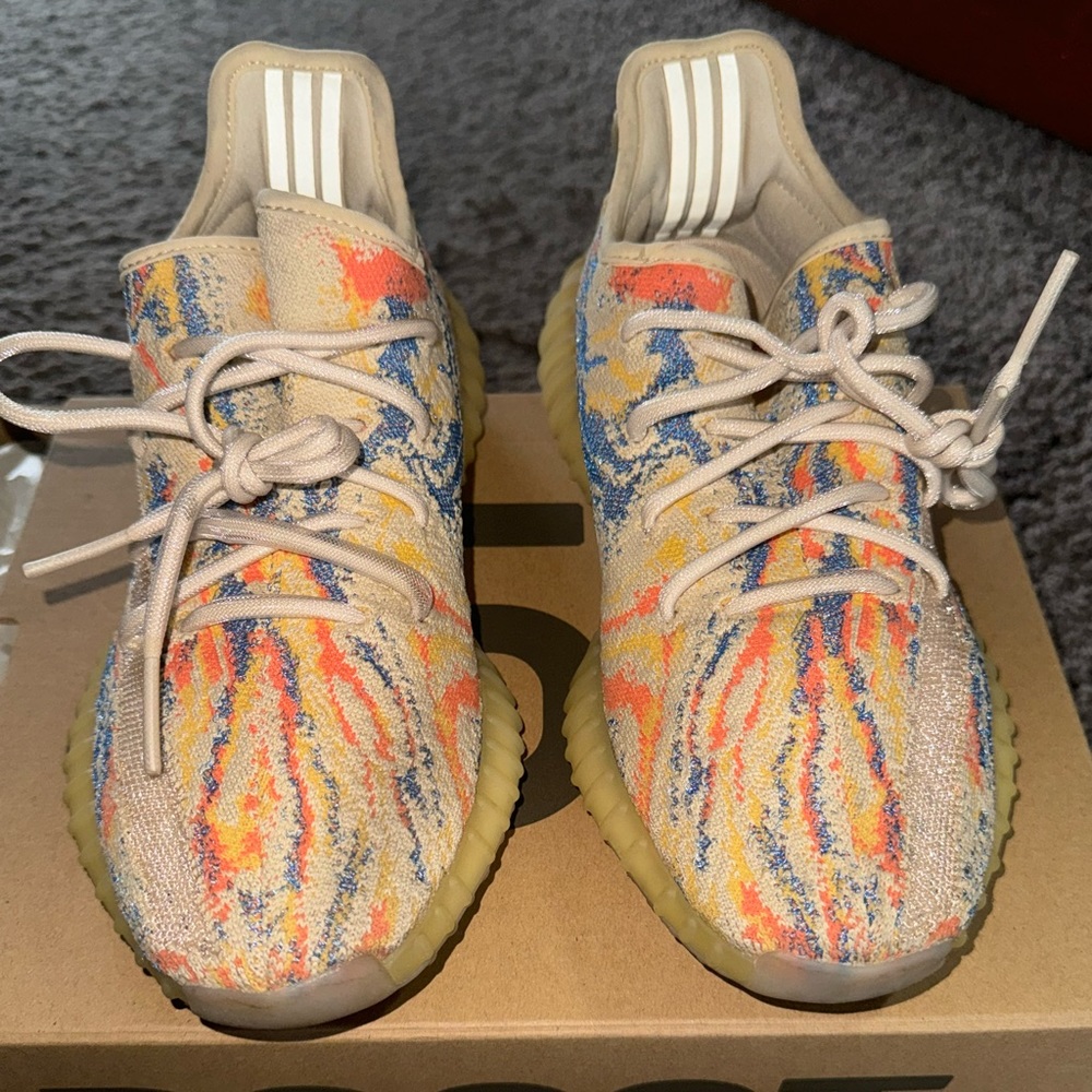 Size 7 Men’s / 8.5 Women’s - Adidas Yeezy Boost 350 V2 Low MX Oat. Original Box